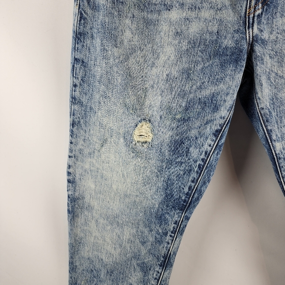 Levi's Jeans Womens 501 CT Button Fly Distressed Blue Denim Mid Rise Size 32x28 - Picture 8 of 13